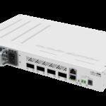 1 x RJ45 Serial console port
